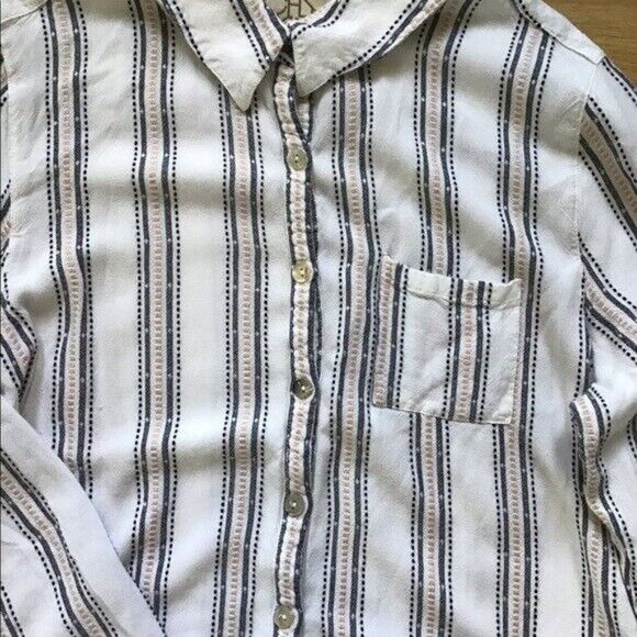 Chaser button down long sleeve white Top Size Medium. - Picture 3 of 5